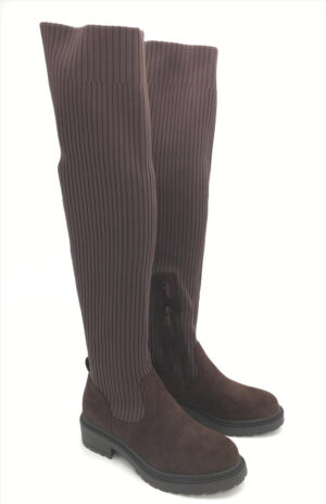 Stiefel braun